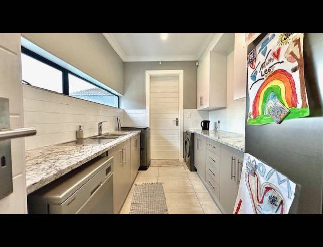 5 BEDROOM PROPERTY TO RENT IN WATERKLOOF RIDGE